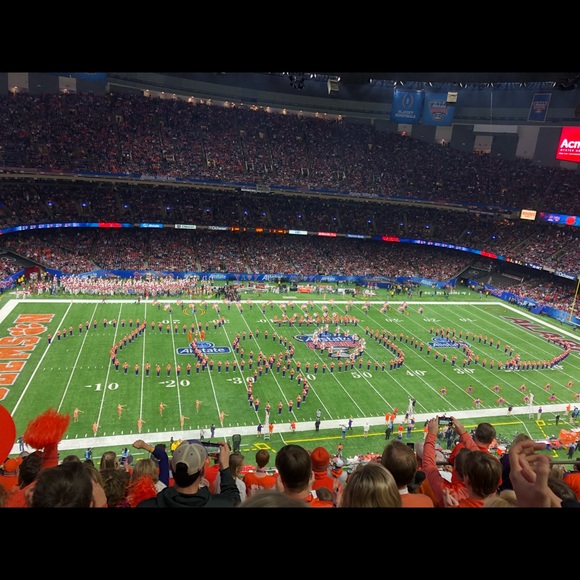 Meet your Posher, Creighton - Picture 1 of 1